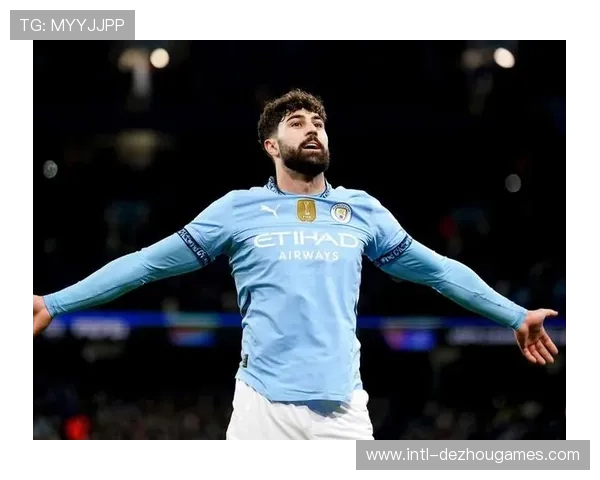 曼城后卫格瓦迪奥拉伤退，防线再拉警报